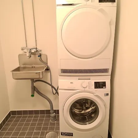 Levibooking Lost In Levi Apt 101 *